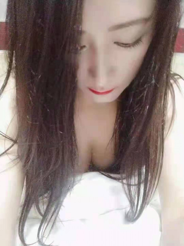 高挑小美妞
